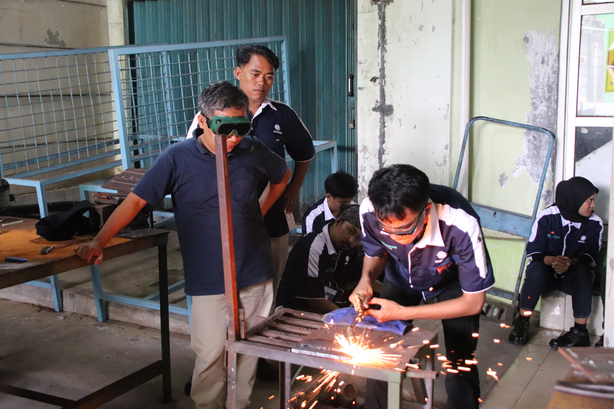 Pengelasan FCAW Posisi 1G/PA