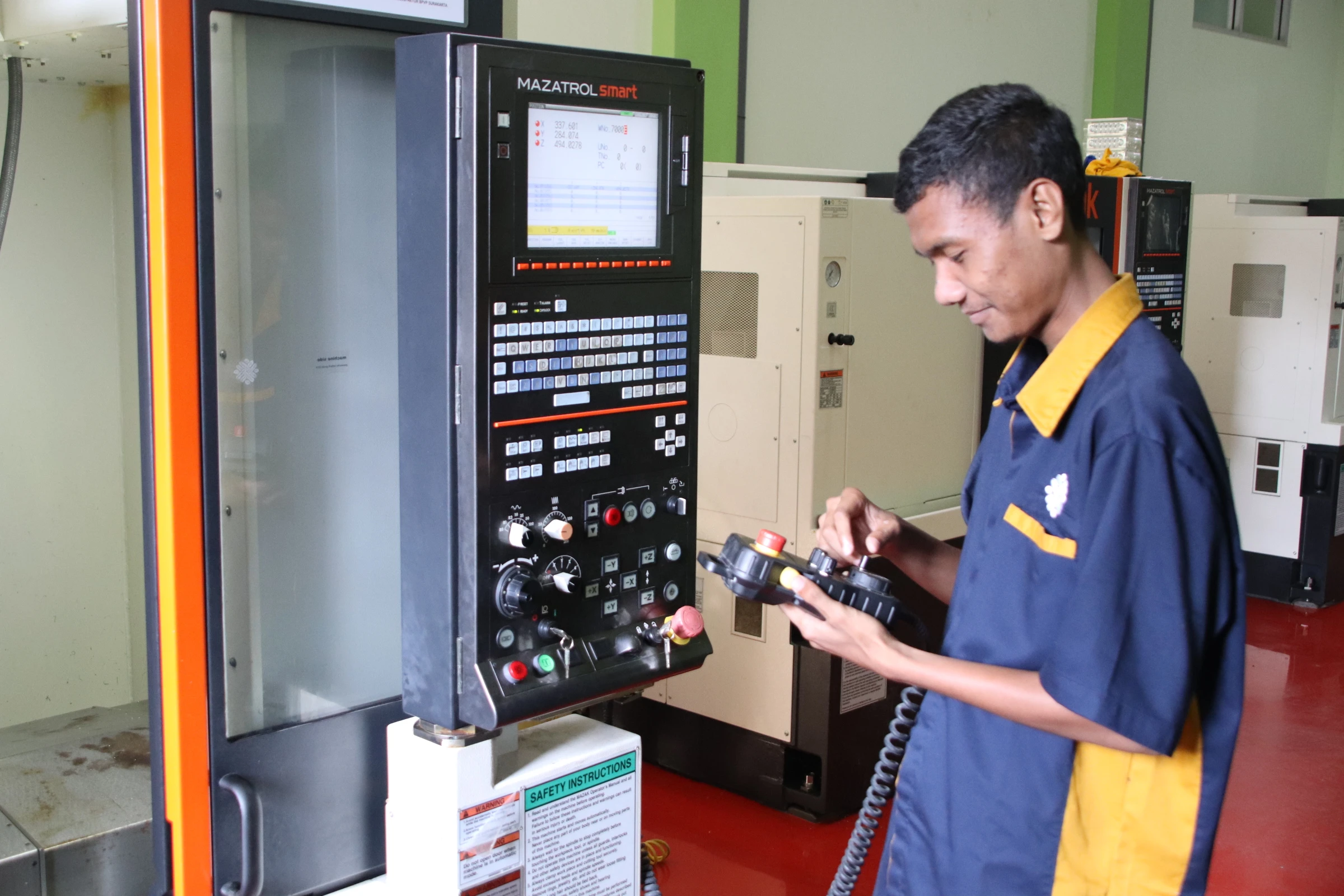Drafter Mesin (SolidWorks)